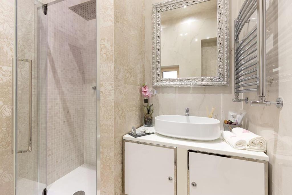 Piazza Venezia Luxury Rom