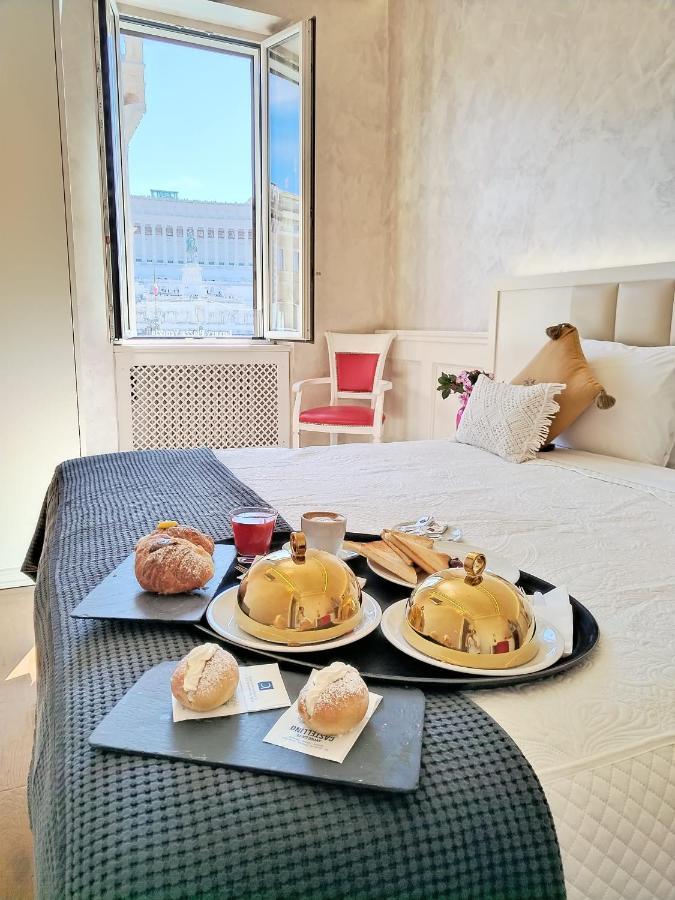Piazza Venezia Luxury Rom
