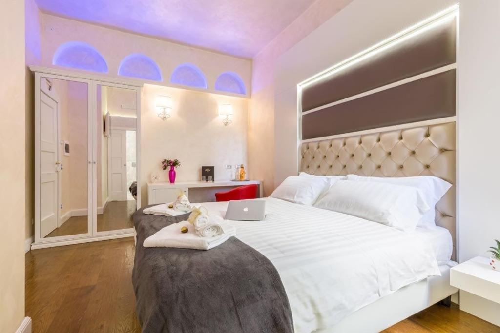 Piazza Venezia Luxury Gasthof *