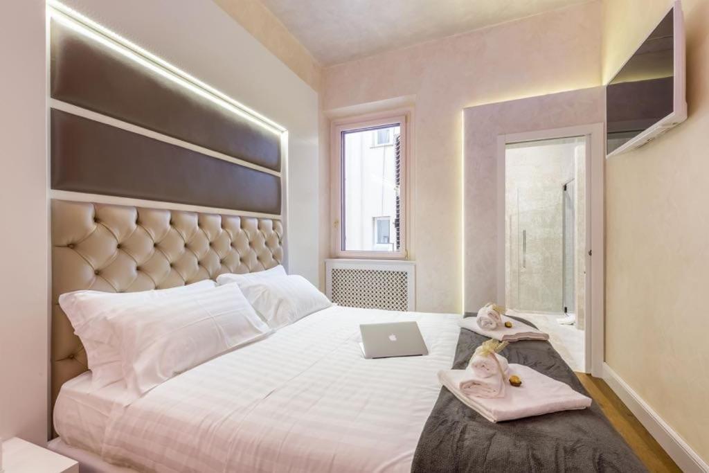 Piazza Venezia Luxury Gasthof *