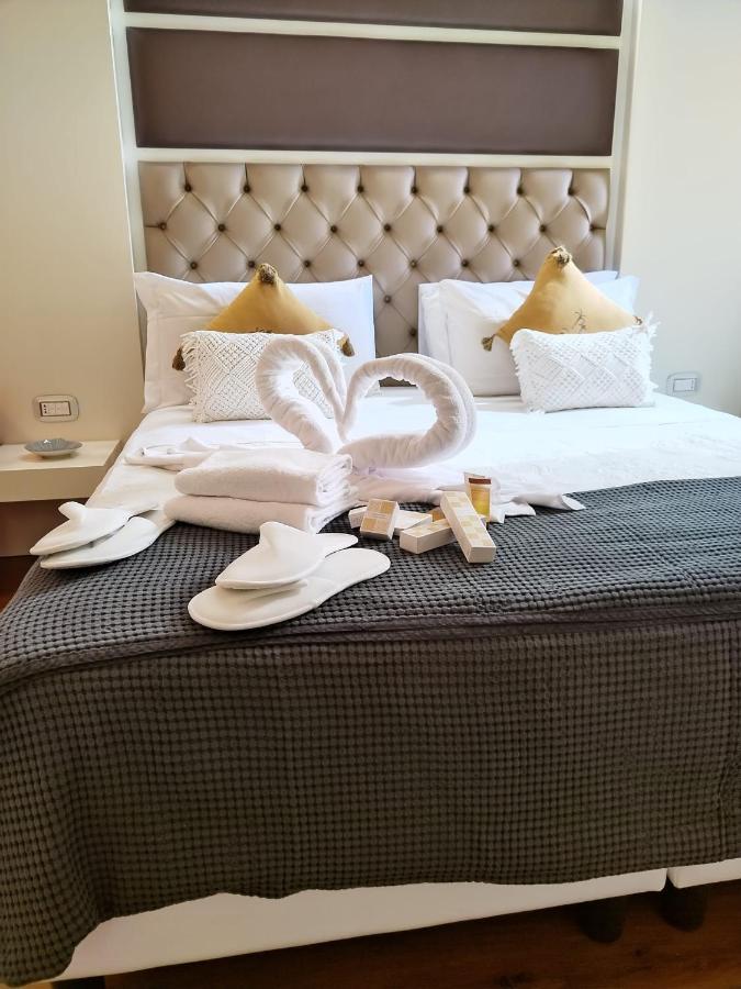 Piazza Venezia Luxury Gasthof *